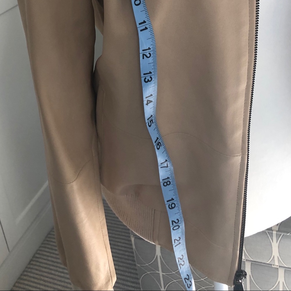 🎉HOST PICK!🎉Vince tan leather bomber jacket - Picture 8 of 8